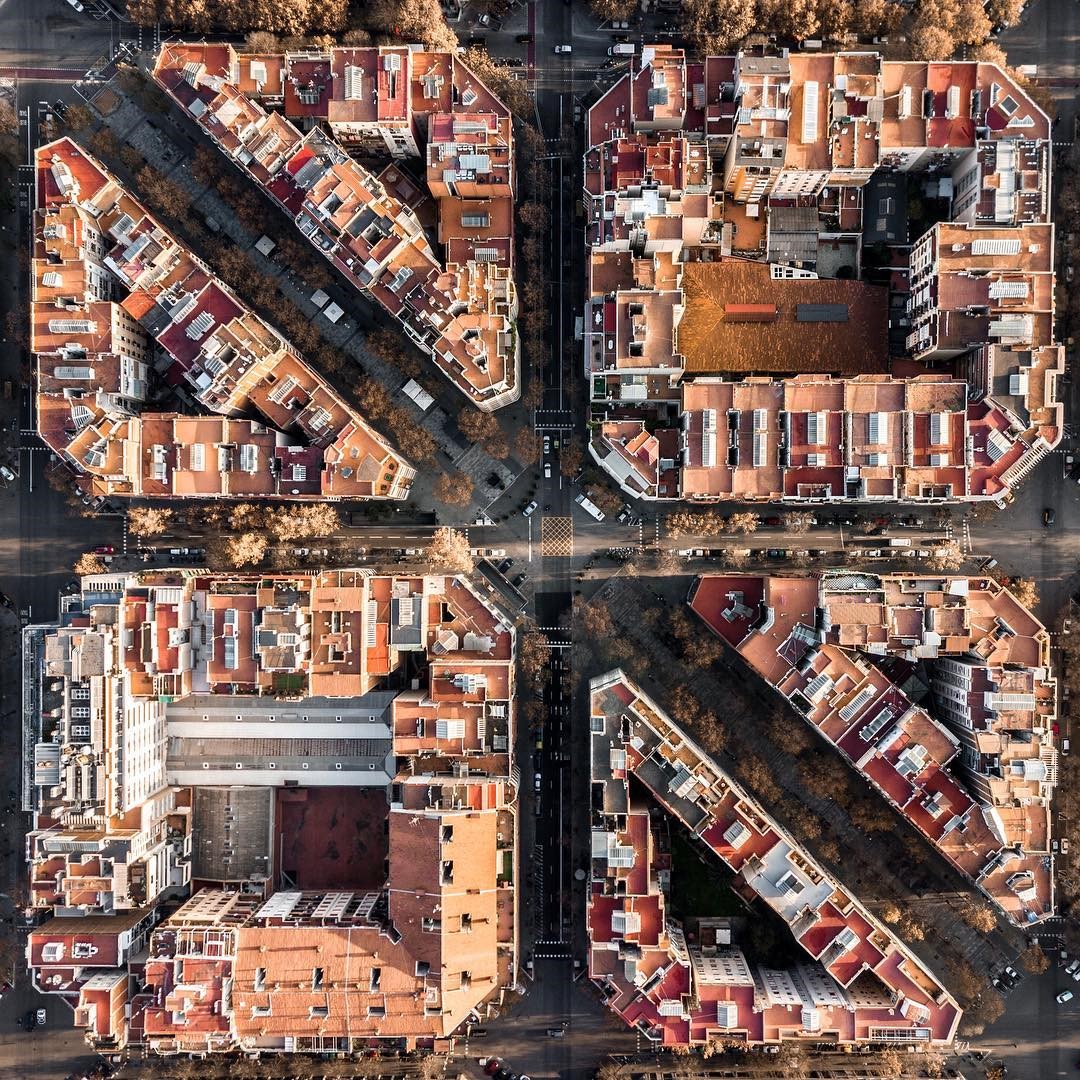 Квартал Эшампле в Барселоне