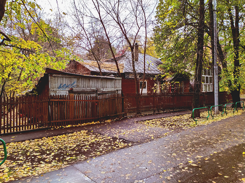 Фотографии старого поселка на территории города Москвы | Фотография Konstantin Orekhov | OKEBLOG
